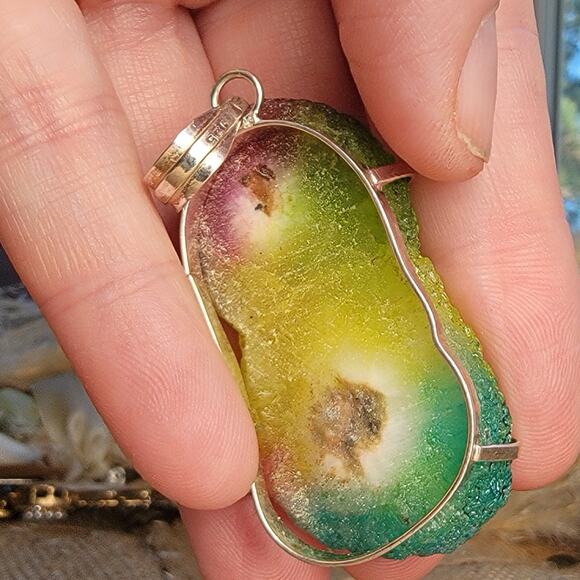 Vibrant Rainbow Solar Quartz Pendant – Nature’s Beauty in Sterling Silver - Picture 10 of 10